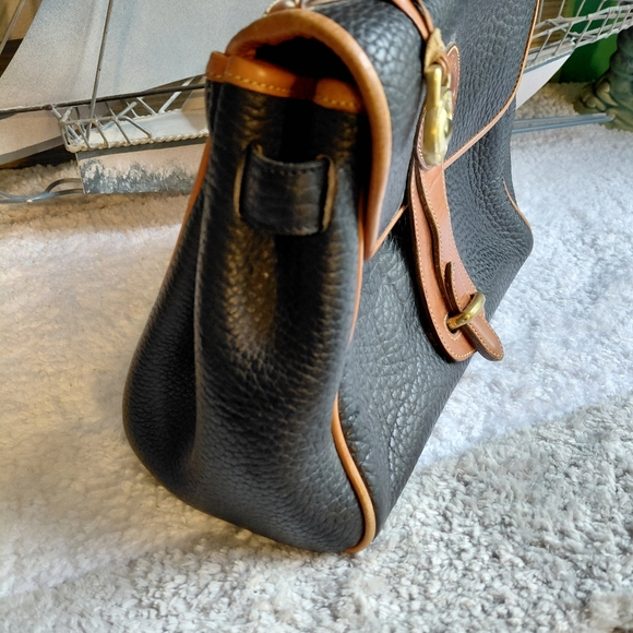 Vintage Dooney & Bourke Essex Black Tan All Weather Leather Handbag Large - Picture 2 of 8